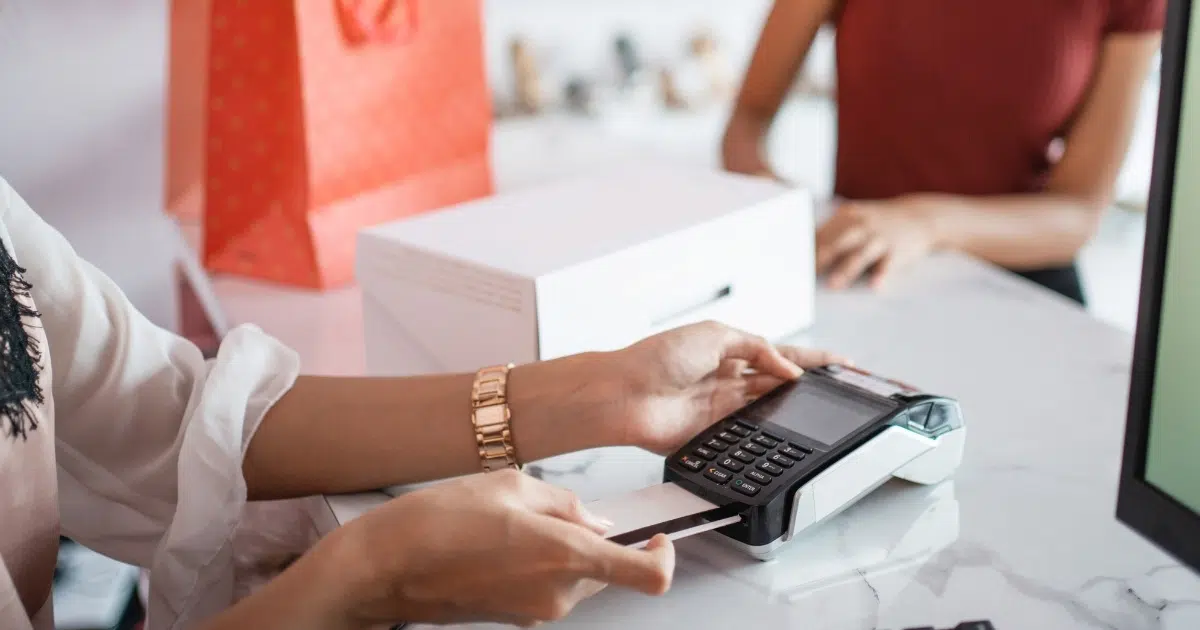 6 Strategies for Selecting a Merchant Account