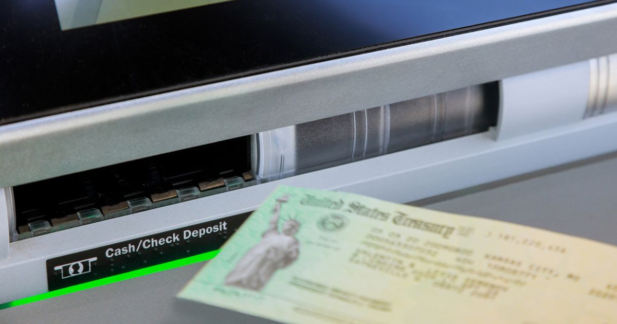 deposit checks using ATM Machine